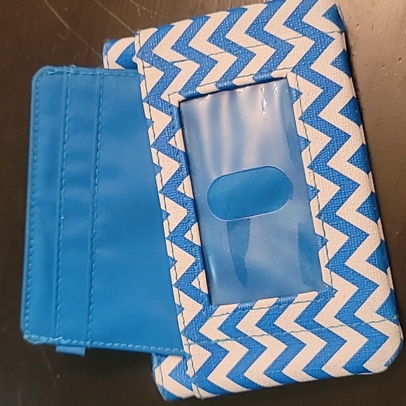 Kenneth Cole Reaction wallet - Picture 3 of 7